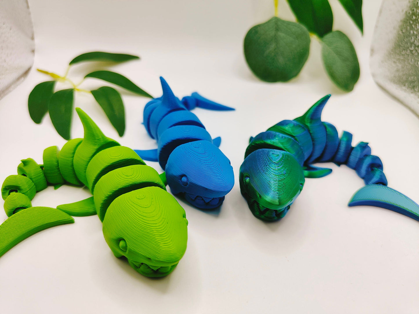 Shark 3D Printed Fidget Toy - Desk - Desk Pet - Perfect gif for Shark lover - Articulated Shark Figurine