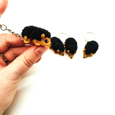 Adorable Hedgehog Keychain – Articulated and Flexible Animal Design, Cute Personalized Gift for Animal Lovers, Perfect for Backpacks or Keys