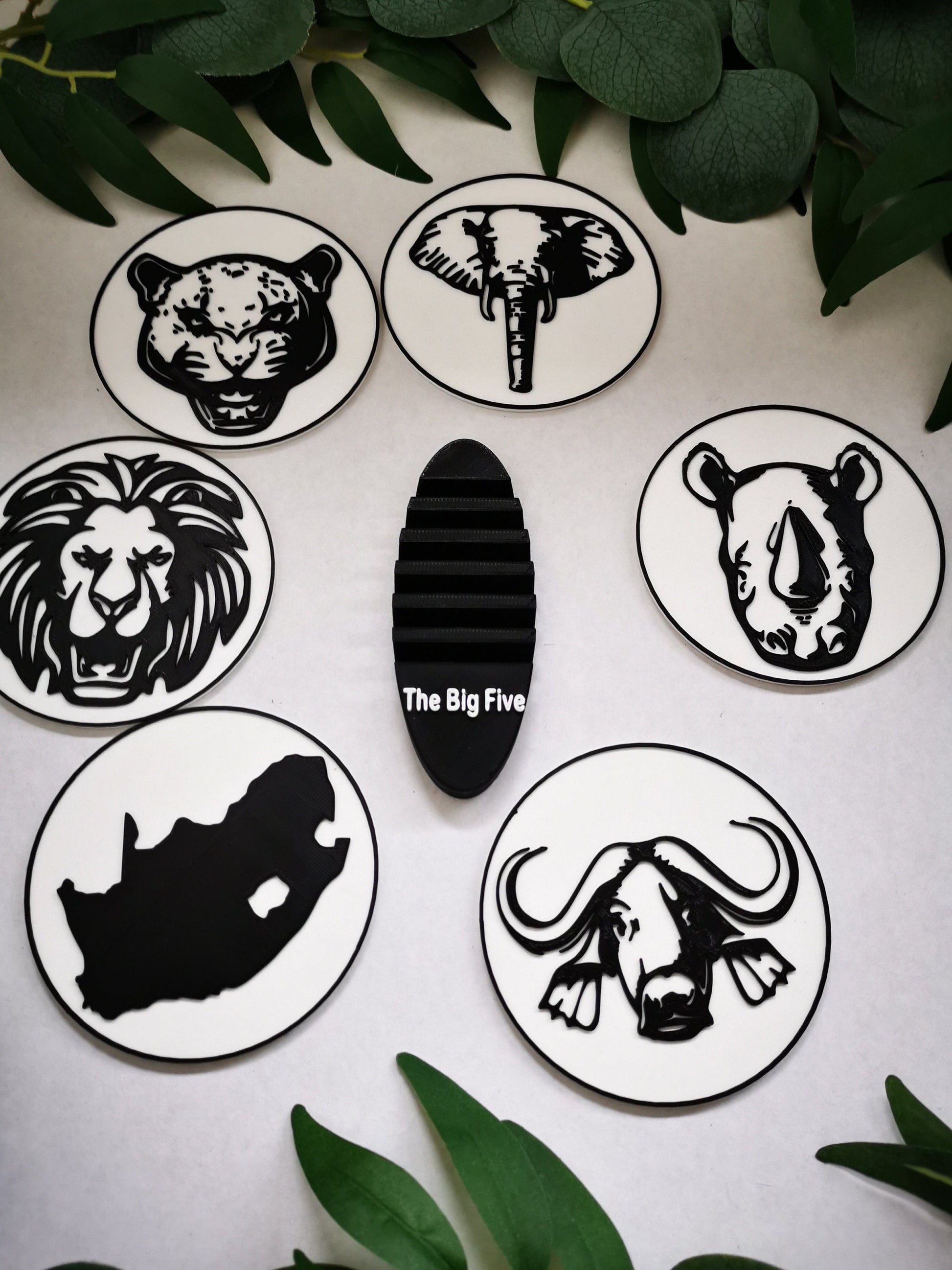 Coaster set (6): lion, leopard, rhinoceros, elephant, buffalo and the map of South Africa | coasters, handmade | The big five