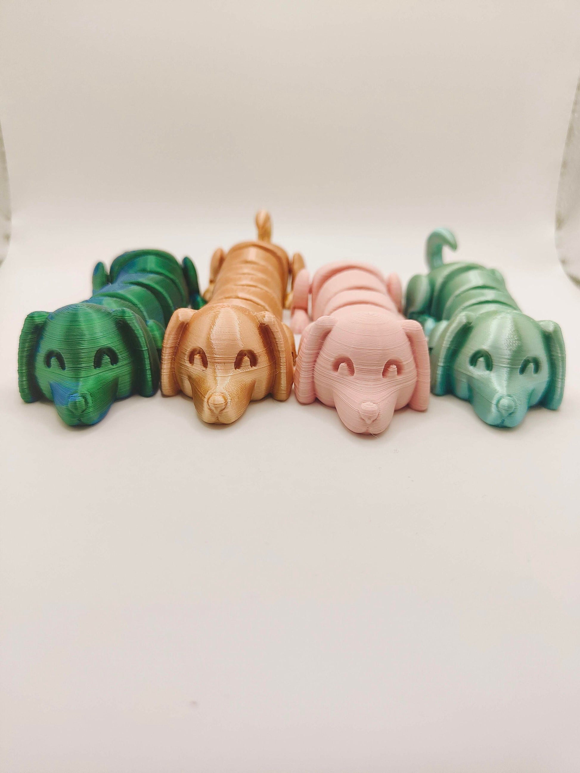 The Lazy Dog, Flexi Articulated Animal, Dachshund Toy, Home Decor, Dog Ornament, Desk Pet, Unique Toy - 3D Printed - Fidget Toy