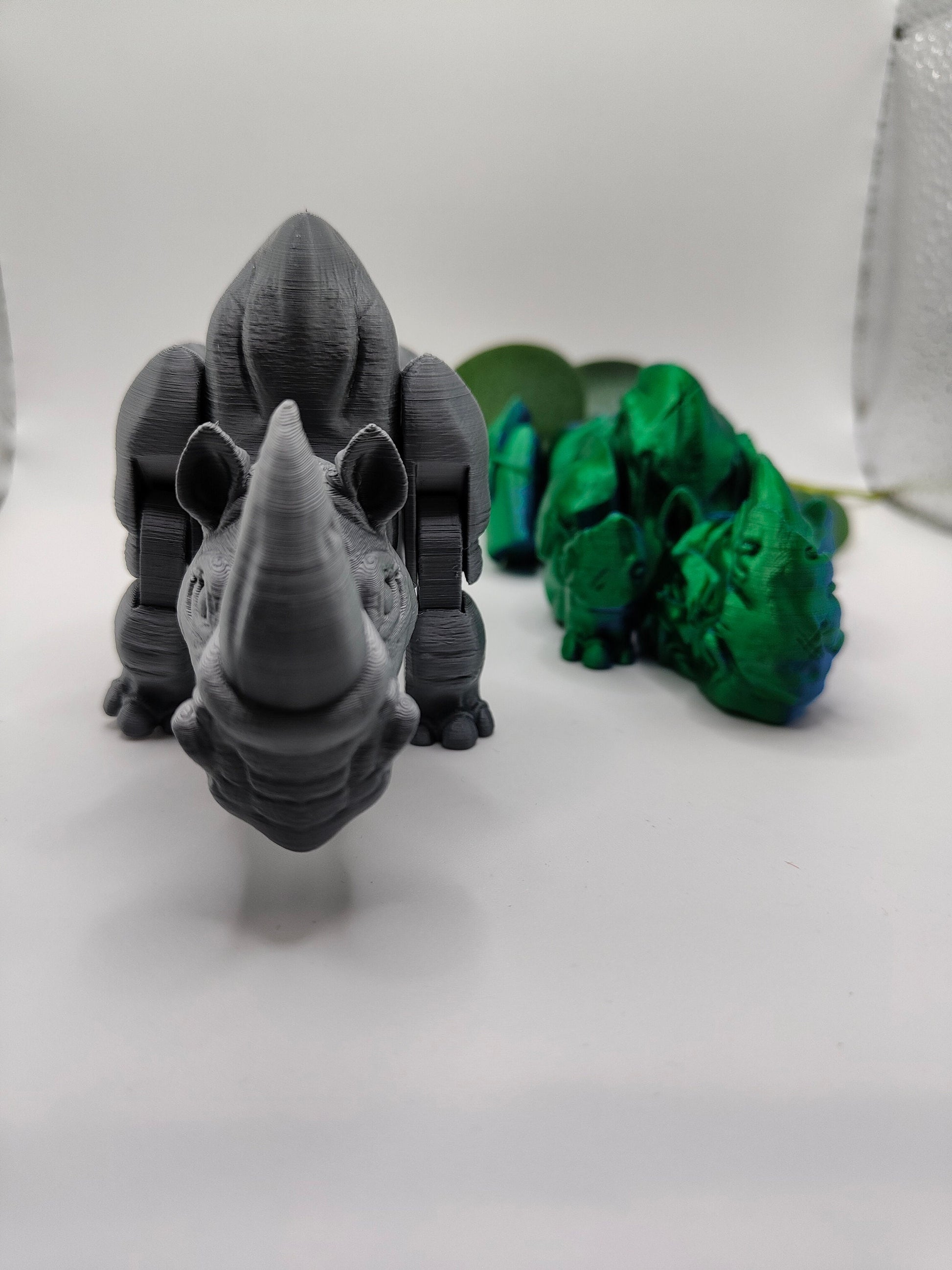 Articulated rhino | 3d Printed rhinoceros | Flexible | Custom Fidget Toy, Desk Pet, Unique Toy - Fidget Toy | rhino with armour