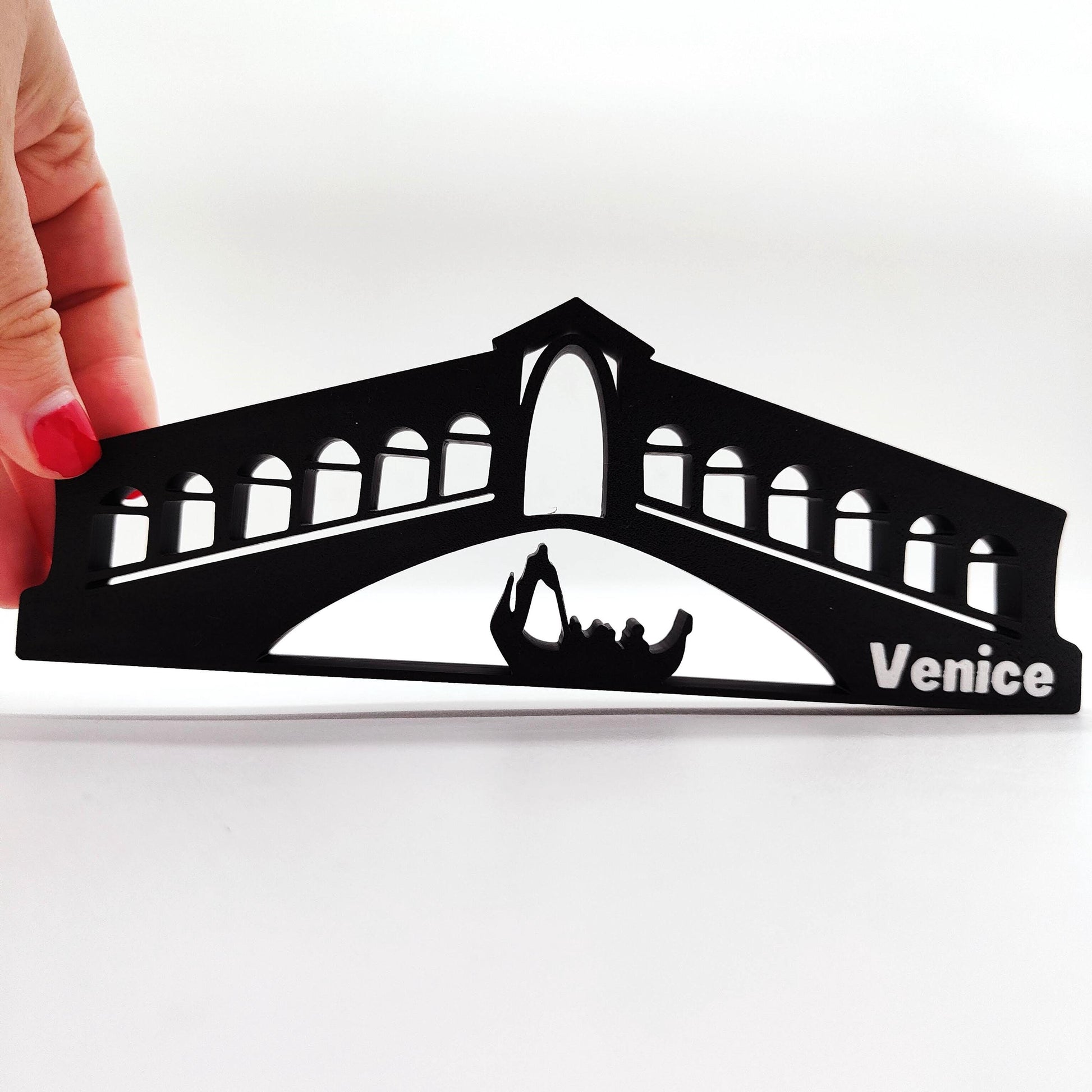 Elegant Venice Decoration – Italy Souvenir with Bridge and Gondola Scene | Perfect Memory Gift from Venice