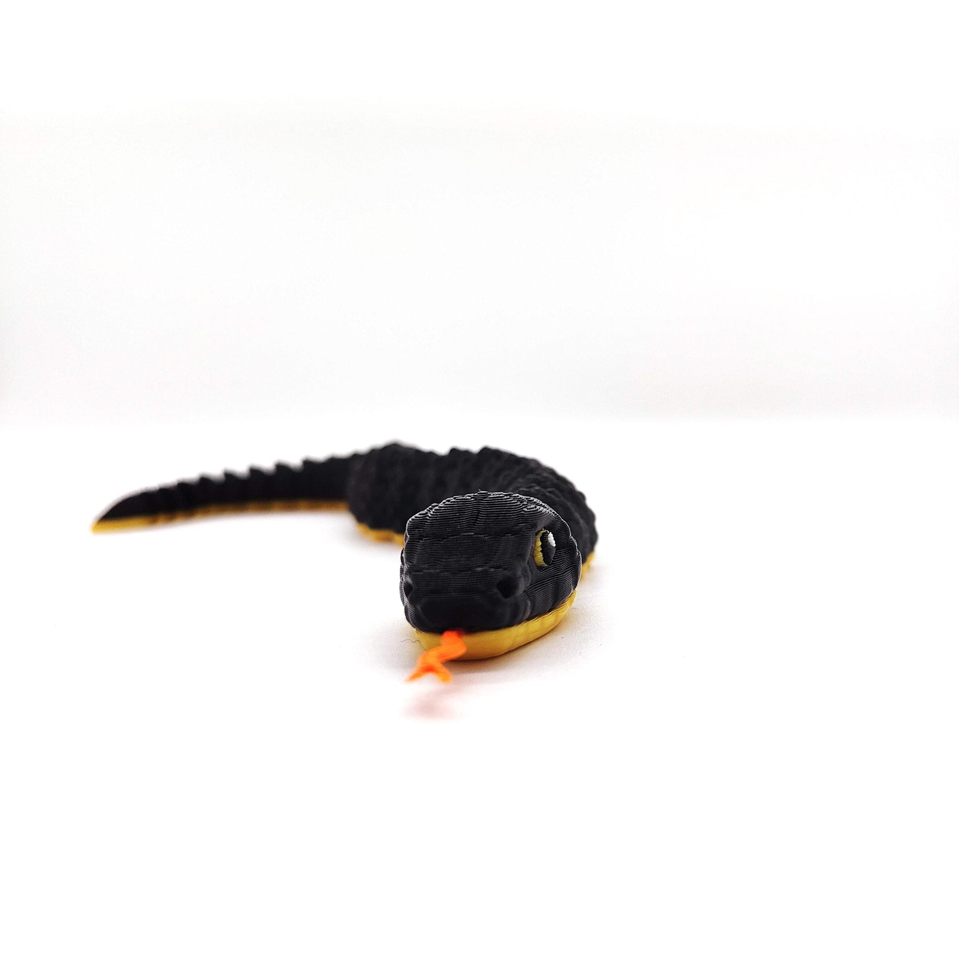 Snake with Flexible, Wiggling Motion – Perfect for Stress Relief, Fidgeting, Desk or Shelf Decor, Pet Enrichment, Educational Tools