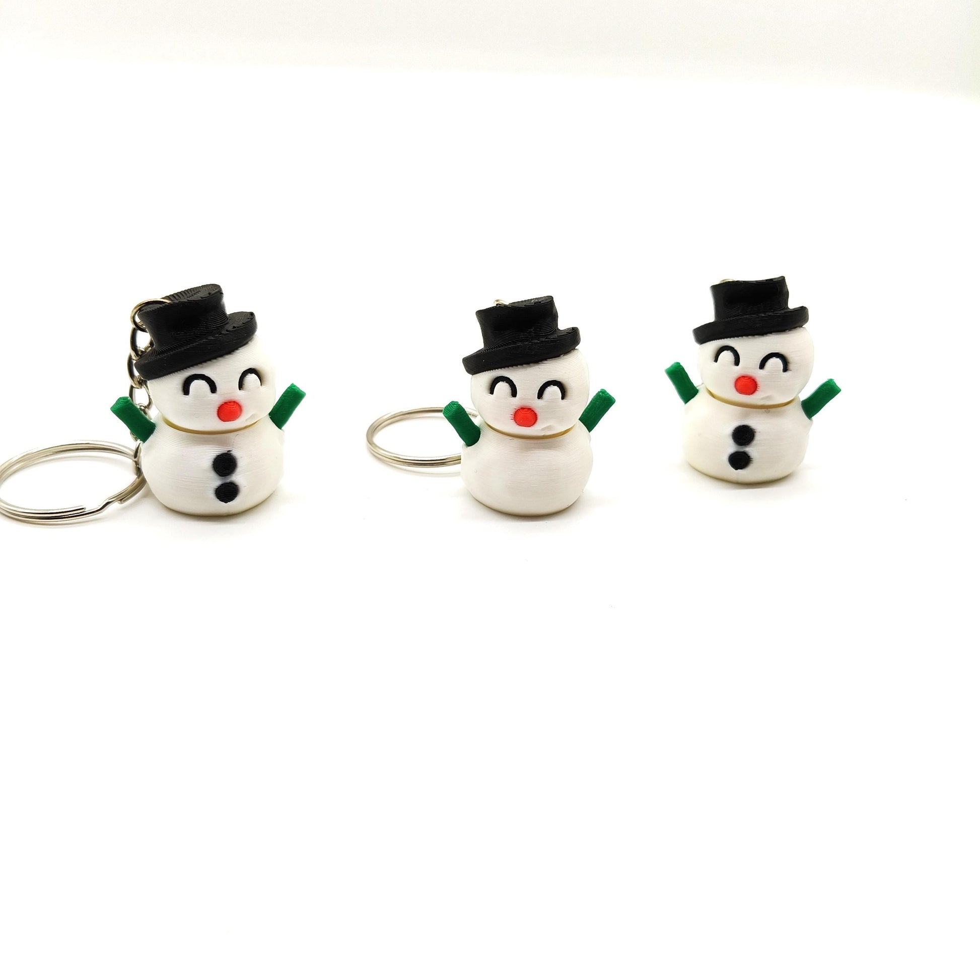 Cute Snowman– Adorable Winter-Themed Accessory for Bags, Keys, and Gifts– Perfect for Animal Lovers