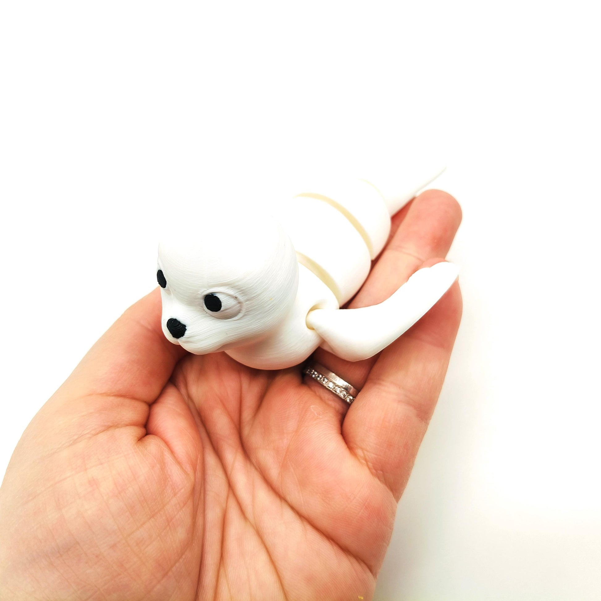 Adorable Articulated Seal - Cute White Baby Seal Figurine - Handcrafted Desk Companion - Perfect Gift for Animal Lovers & Ocean Enthusiasts