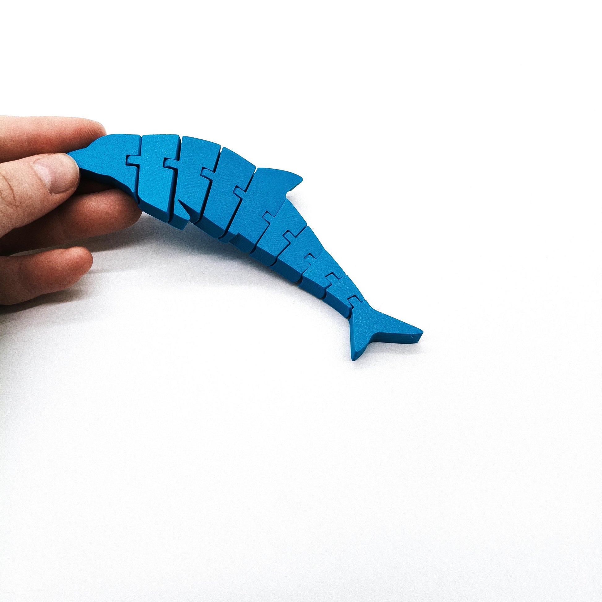 Articulated Dolphin Toy – Flexible Fidget Sensory Toy – Fun Desk Decor & Gift for Ocean Lovers – Customizable, Moving Dolphin Figure