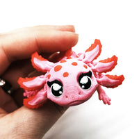 Axolotl-figuur – Roze en rood gevlekte flexibele fidget-axolotl – schattig salamandercadeau voor hem of haar – amfibie verzamelobject voor op het bureau