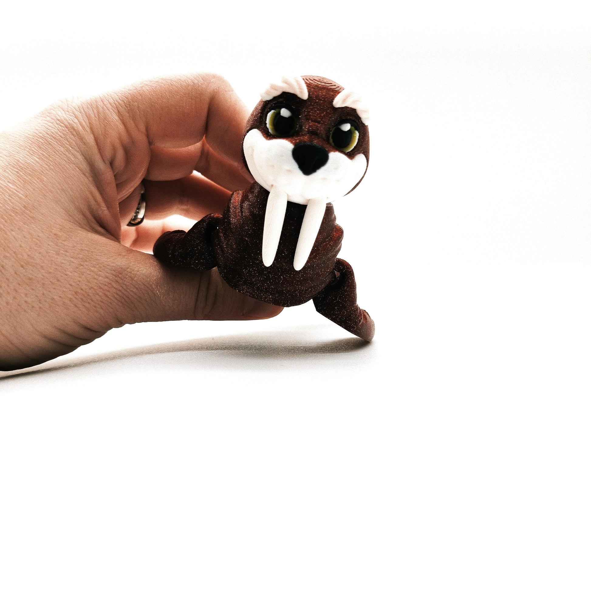 Articulated Walrus Figurine – Fidget Animal Gift – Cute Walrus Figurine – Unique Desk Toy – Fun Gift for Ocean Lovers