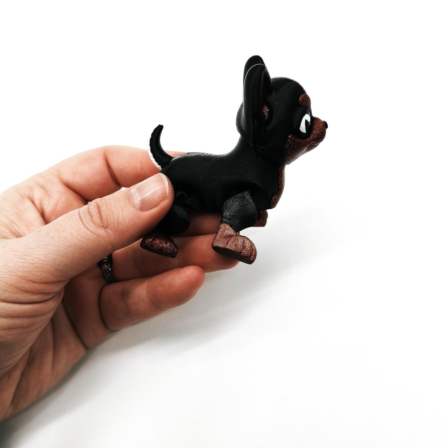 Articulated Chihuahua Figurine – Flexible Dog Figurine – Cute Puppy Gift – Fidget Desk Decor for Dog Lovers & Collectors