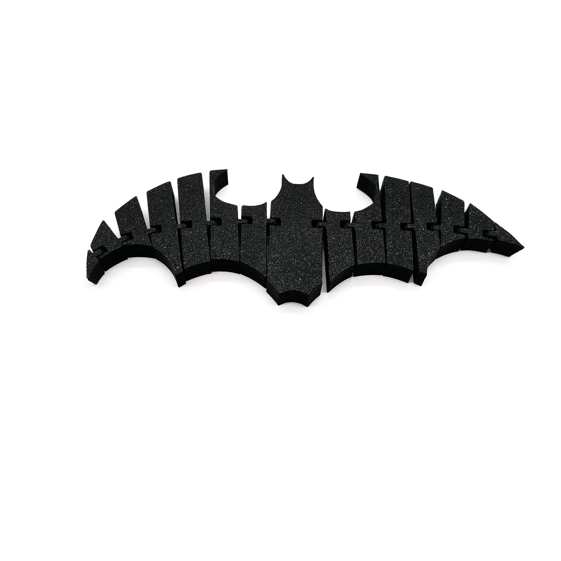 Articulated Bat Fidget Toy – Flexible Bat Figure – Halloween Decor, Desk Toy, Stress Relief Gift, Gothic Home Decor