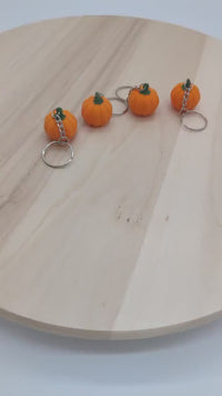 Weave Pumpkin Keychain, Autumn Charm, Cute Fall Accessory, Perfect Seasonal Gift, Halloween Thanksgiving gift, wedding favour